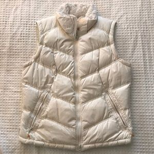 Women’s large Columbia sportswear titanium vest